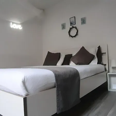 Away From Apartament Nowy Sad